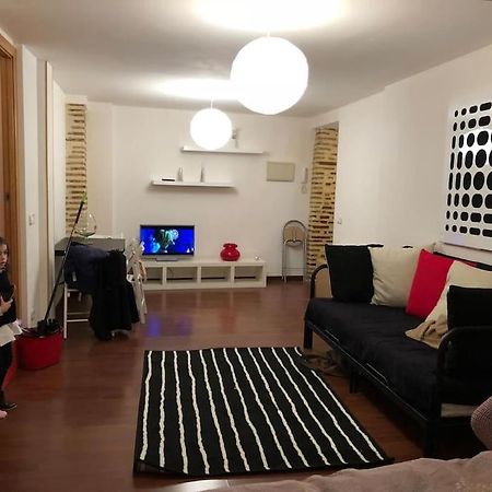 شقة توليدو  في Apartamento Coqueto En Pleno Casco Antiguo المظهر الخارجي الصورة