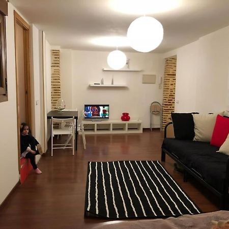 شقة توليدو  في Apartamento Coqueto En Pleno Casco Antiguo المظهر الخارجي الصورة