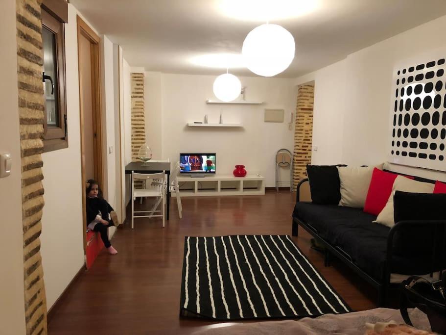 شقة توليدو  في Apartamento Coqueto En Pleno Casco Antiguo المظهر الخارجي الصورة